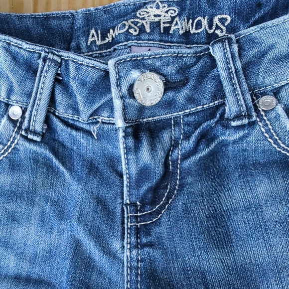 💙Almost Famous Jean Shorts with the Distressed Torn Look size 1 - Picture 6 of 12